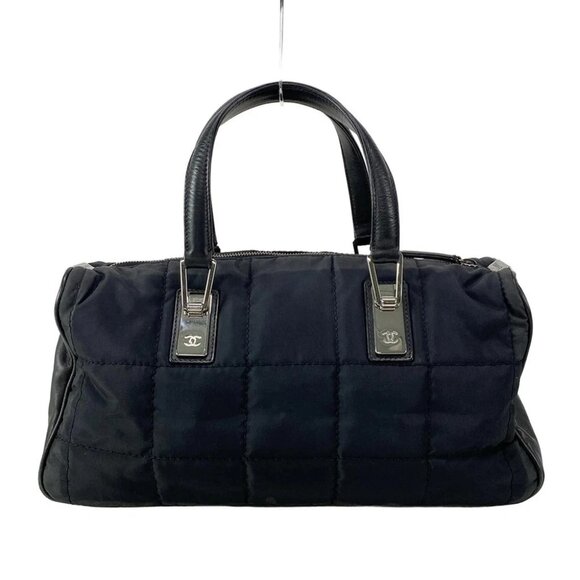 CHANEL Chocolate Bar Stitch - Black Nylon Leather Handbag - Picture 3 of 16